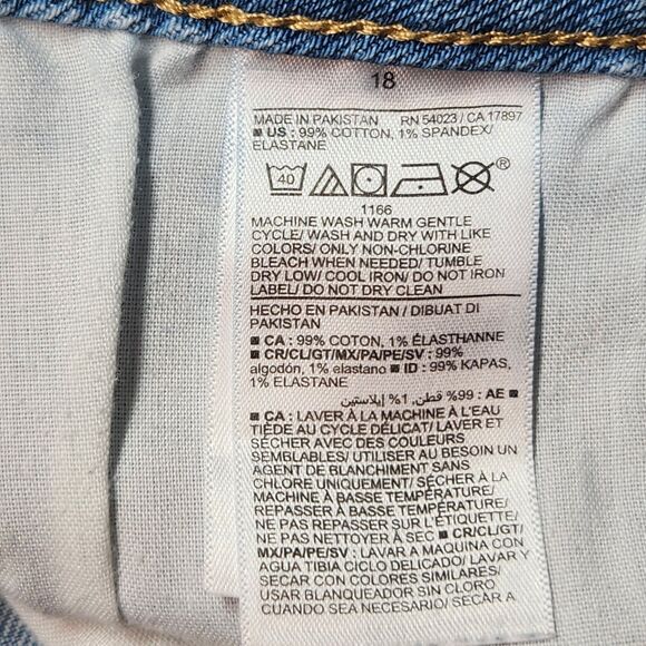 OLD NAVY OG Straight High Rise Cut Off Denim Shorts Womens Plus Size 18 - Picture 7 of 7